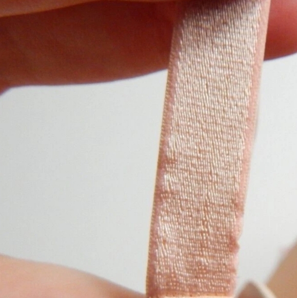 Victoria's Secret Lined Demi Bra - Picture 5 of 5